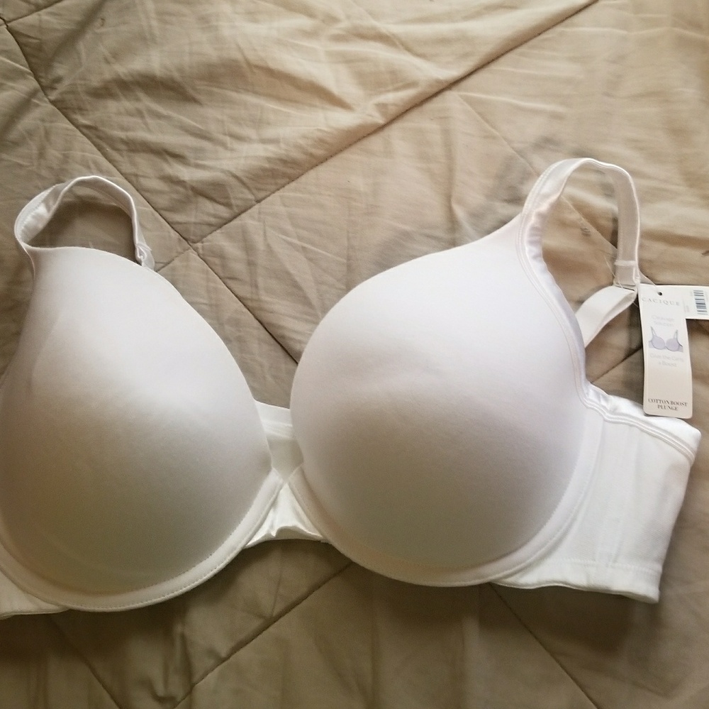 42DD Cacique Bra NWT